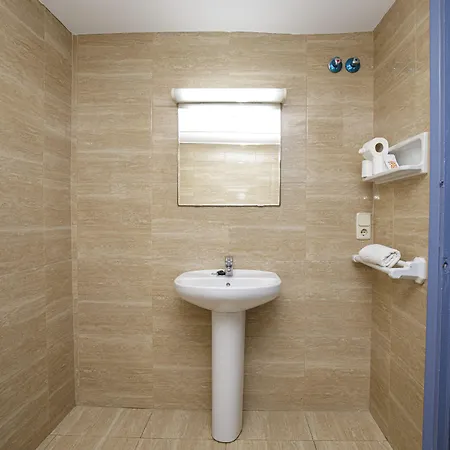 Casa Mas Hotel *